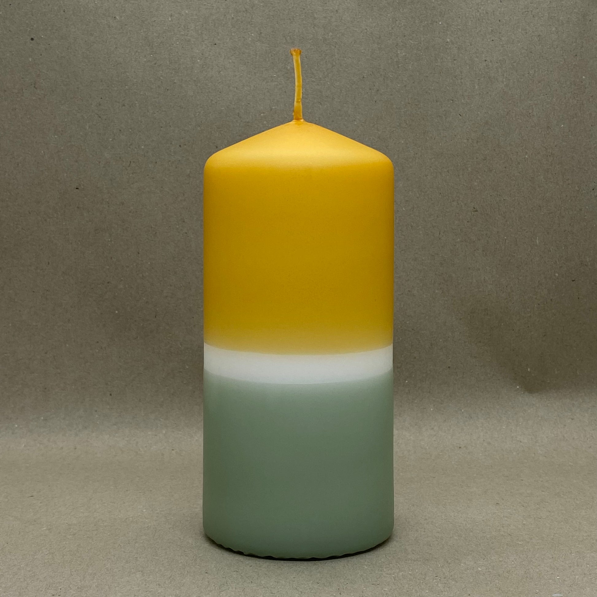 Dip Dye Stumpenkerze in schilf & curry | DipDip Candles